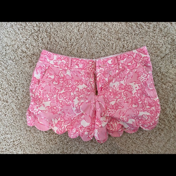 Lily pulitzer Buttercup shorts - Picture 2 of 4